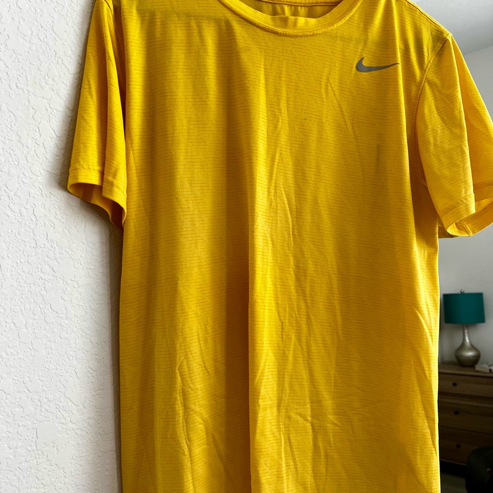 Nike Men's Yellow Dri-fit T-Shirt